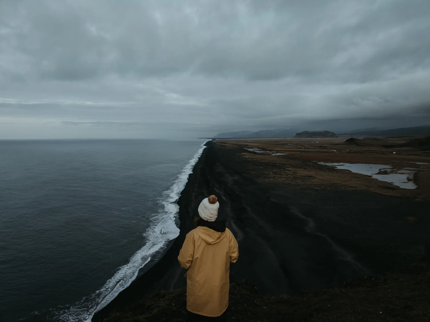Sharyn Hodges, Icelandic Elopement & Wedding Photographer