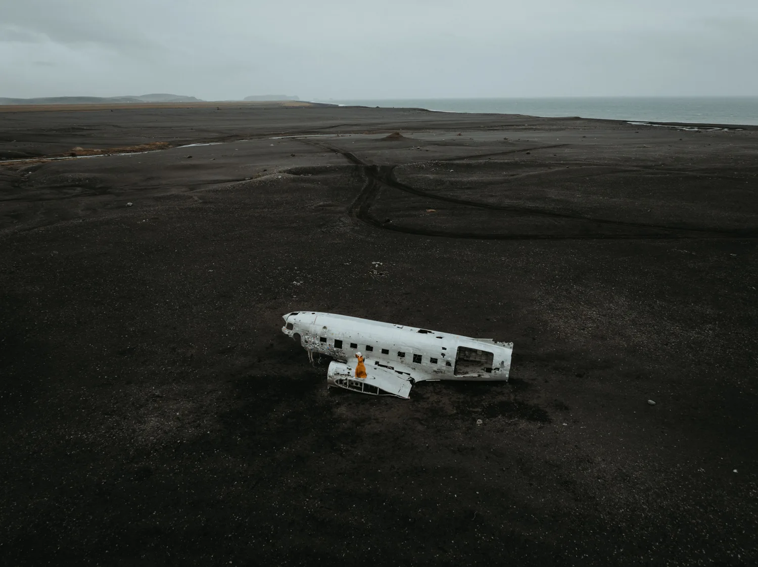 Sharyn Hodges, Icelandic Elopement & Wedding Photographer